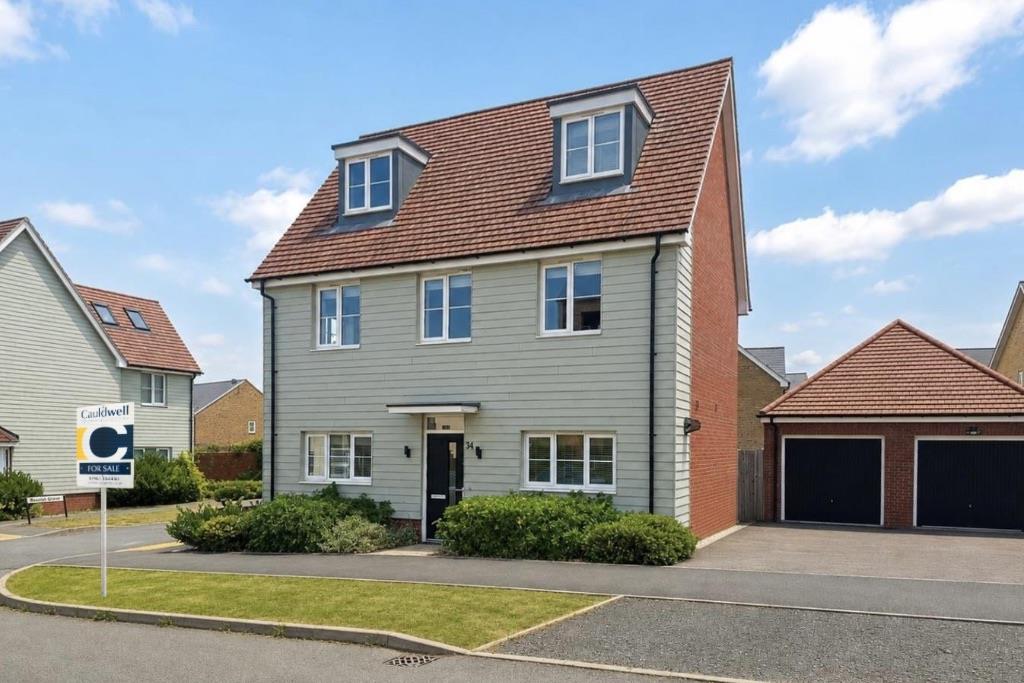 5 bed property in Pembroke Lane, Milton Keynes